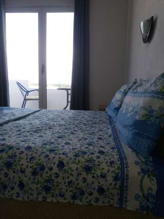 Отели типа «постель и завтрак» Villa Grafenberg Улцинь Номер с кроватью размера «king-size» и видом на море-6